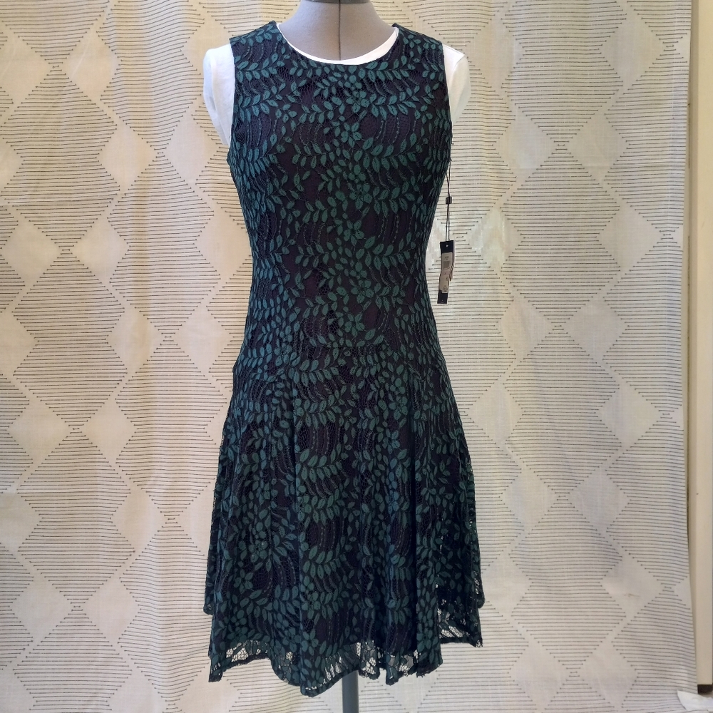 NWT Tommy Hilfiger Black and Green Lace Fit and Flare Shift Dress